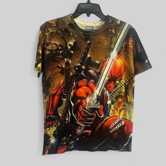 Marvel Deadpool graphic t shirt all over print men's Small comic action hero - Picture 1 of 7